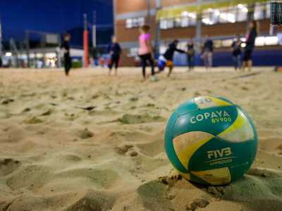 ...e segue praticamente le stesse regole della pallavolo